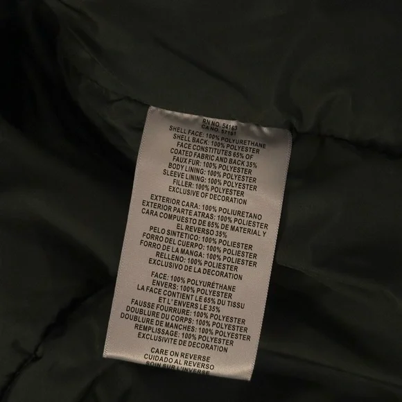 Levi's Green Puffer Jacket with White Sherpa Collar - Picture 7 of 8